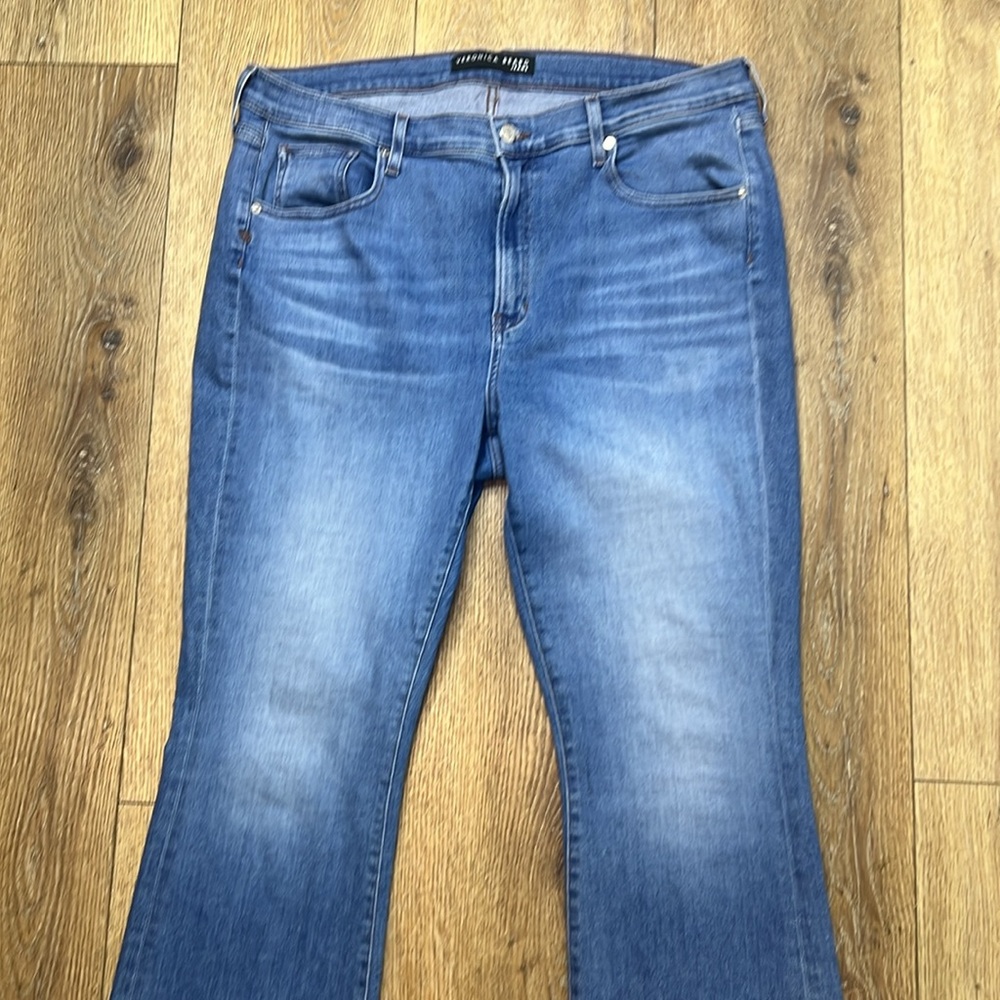 Veronica Beard Mid-Blue Flare Jeans - Picture 5 of 10